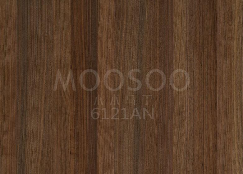 블랙 월넛 조립식 목재 패널로 인테리어 개선하기